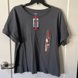 NWT Gap T-shirt